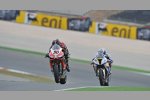 Sylvain Guintoli vor Marco Melandri 