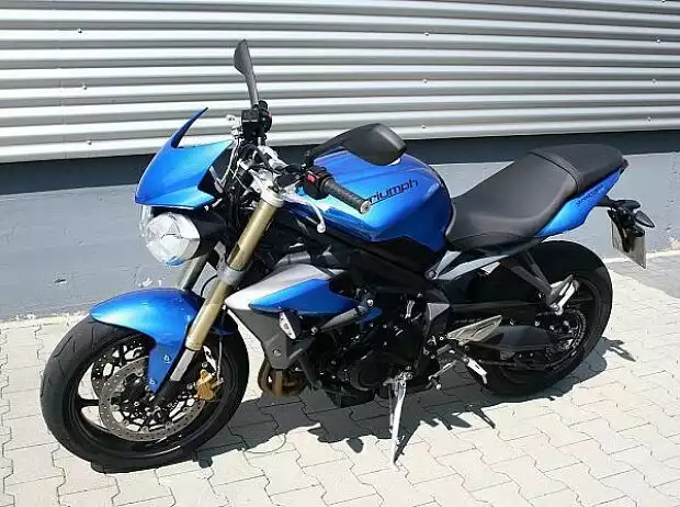 Triumph Street Triple Titel-Bild zur News: Triumph Street Triple