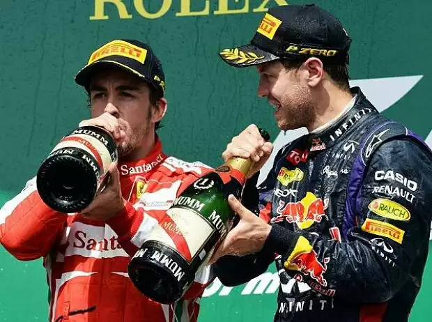 Fernando Alonso, Sebastian Vettel Titel-Bild zur News: Fernando Alonso, Sebastian Vettel