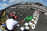 Start zur Pocono-Party mit Jimmie Johnson (Hendrick) an der Spitze