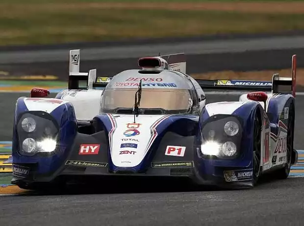Alexander Wurz, Kazuki Nakajima Titel-Bild zur News: Alexander Wurz, Kazuki Nakajima