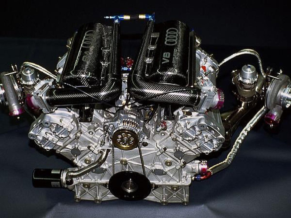 Audi V8 Benziner Turbo 1999
