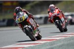 Stefan Bradl vor Nicky Hayden 
