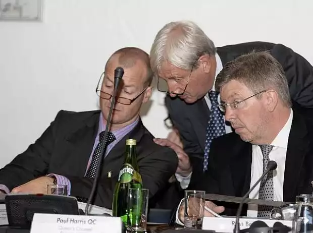 Ross Brawn, Chris Harris Titel-Bild zur News: Ross Brawn, Chris Harris