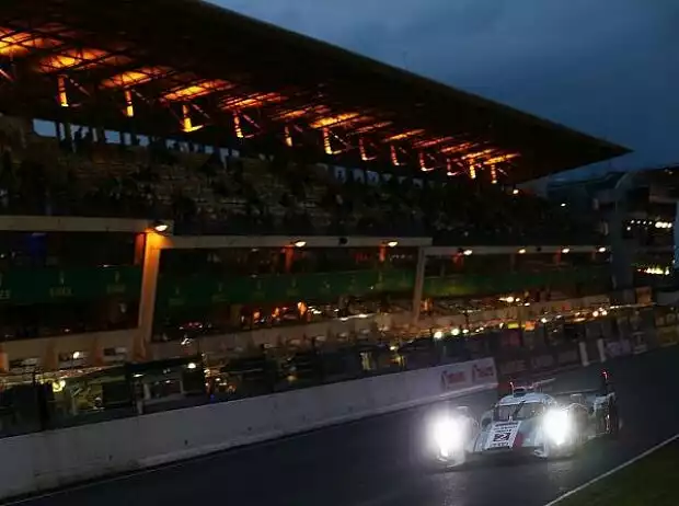 Tom Kristensen, Loic Duval, Allan McNish Titel-Bild zur News: Tom Kristensen, Loic Duval, Allan McNish