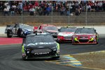 Carl Edwards (Roush) vor Jeff Gordon (Hendrick) 