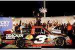 Ty Dillon (Childress) in der Victory Lane