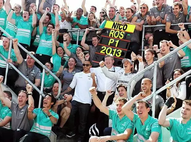 Nico Rosberg, Lewis Hamilton, Ross Brawn Titel-Bild zur News: Nico Rosberg, Lewis Hamilton, Ross Brawn