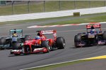 Fernando Alonso (Ferrari) und Daniel Ricciardo (Toro Rosso) 