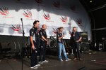 Christian Horner, Adrian Newey und Sebastian Vettel (Red Bull) 