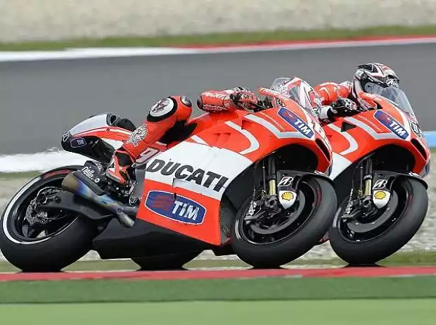 Nicky Hayden, Andrea Dovizioso Titel-Bild zur News: Nicky Hayden, Andrea Dovizioso