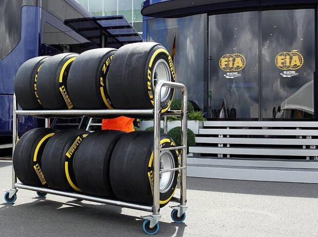 Titel-Bild zur News: Pirelli Reifen FIA