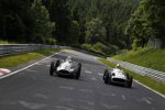Lewis Hamilton und Nico Rosberg (Mercedes) fahren mit alten Silberpfeilen auf der Nürburgring-Nordschleife