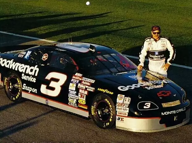 Titel-Bild zur News: Dale Earnhardt 1996