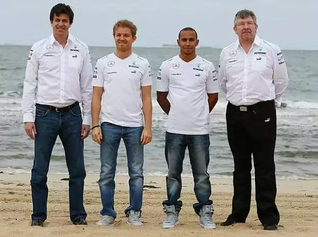Toto Wolff, Nico Rosberg, Lewis Hamilton, Ross Brawn Titel-Bild zur News: Toto Wolff, Nico Rosberg, Lewis Hamilton, Ross Brawn