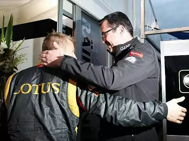 Kimi Räikkönen und Eric Boullier Titel-Bild zur News: Kimi Räikkönen und Eric Boullier