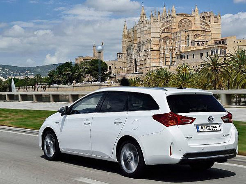 Toyota Auris Touring Sports