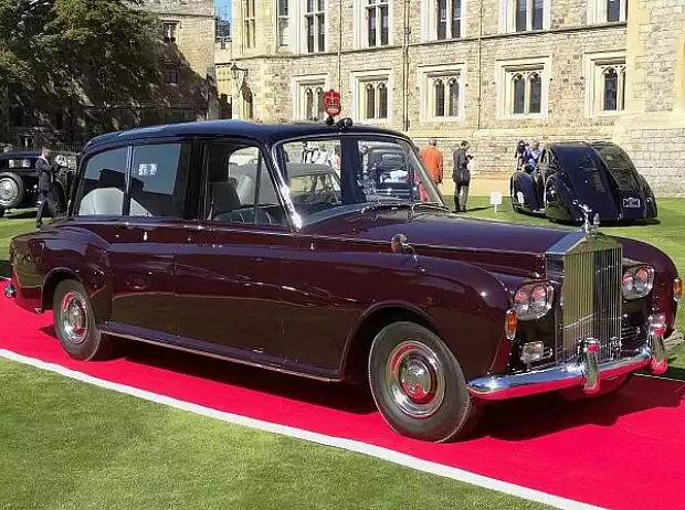 Bentley State Limousine Titel-Bild zur News: Bentley State Limousine