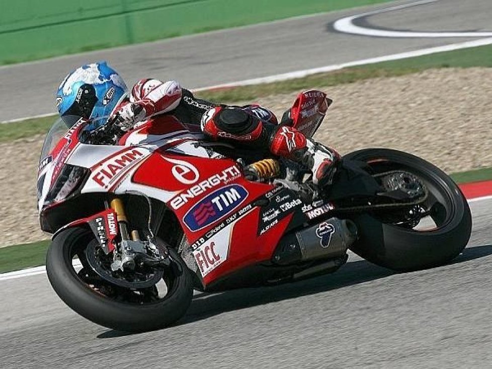 Carlos Checa