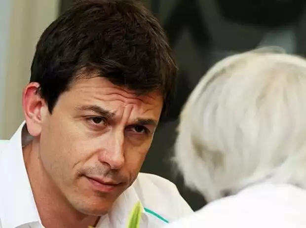 Christian Horner, Toto Wolff, Bernie Ecclestone Titel-Bild zur News: Christian Horner, Toto Wolff, Bernie Ecclestone