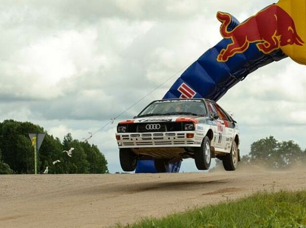 Titel-Bild zur News: Jari-Matti Latvala bei der Estonia-Historic-Rallye