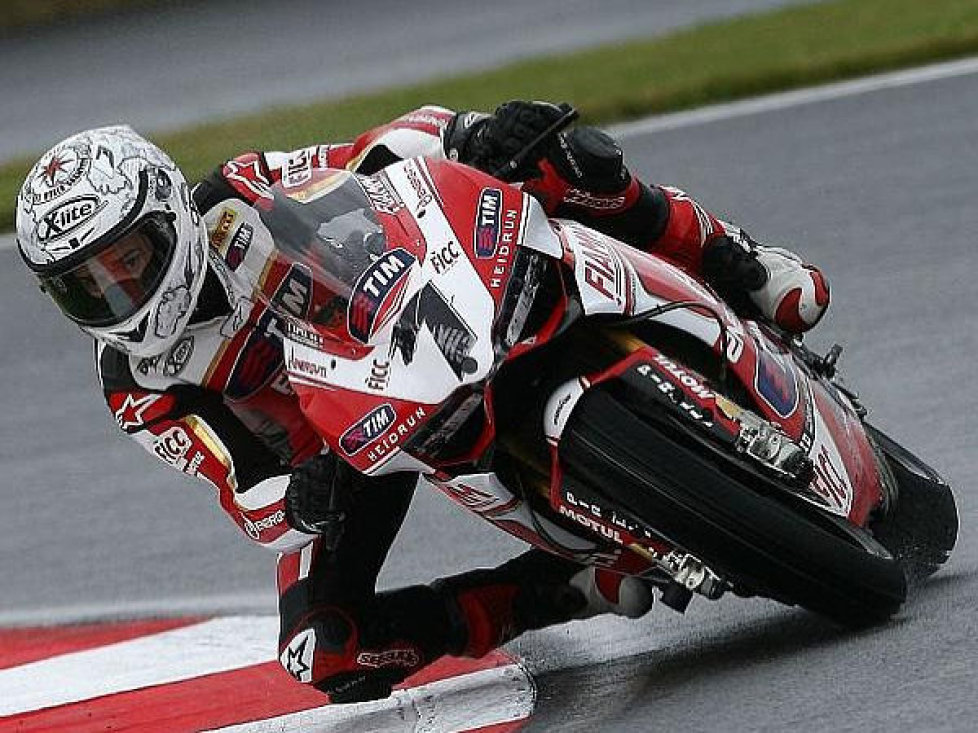 Carlos Checa