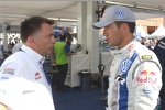 Sebastien Ogier im Gespräch mit Volkswagen-Motorsportchef Jost Capito