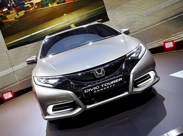 Titel-Bild zur News: Honda Civic Tourer Concept