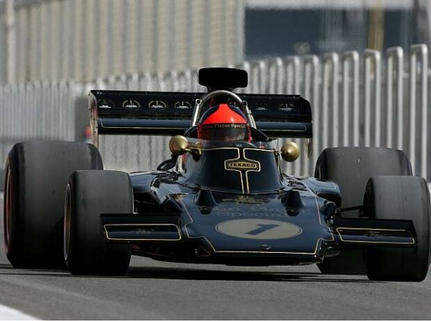 Emerson Fittipaldi im Lotus 72D von 1973 Emerson Fittipaldi im Lotus 72D von 1973