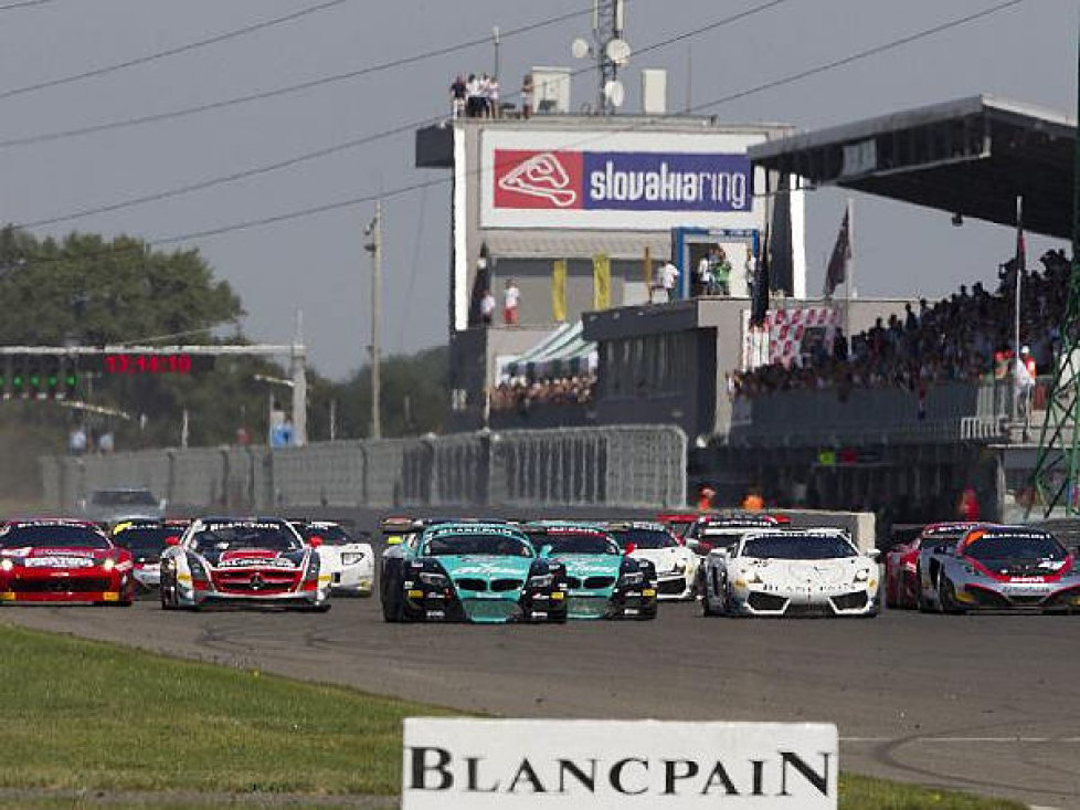 Start der GT1-Weltmeisterschaft