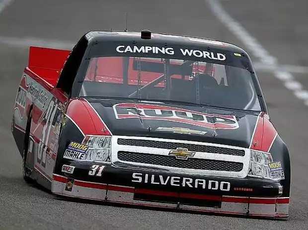 Titel-Bild zur News: James Buescher