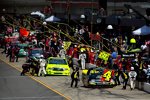 Action in der Pitlane des Michigan Speedway