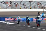 Alex Rins vor Alex Marquez und Maverick Vinales 