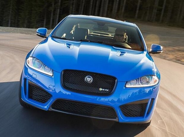Titel-Bild zur News: Jaguar XFR-S-
