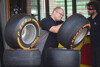 Bild zum Inhalt: Pirelli verschärft Sturz- und Reifendruckvorgaben