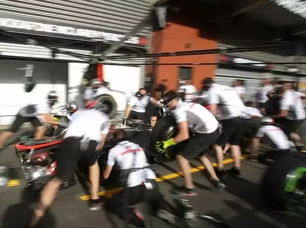 Titel-Bild zur News: Boxenstopp, McLaren