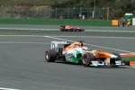 Paul di Resta (Force India) vor Jules Bianchi (Marussia) (Marussia) 