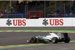 Lewis Hamilton (Mercedes) mit einem kleinen Dreher am Samstagvormittag