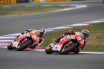 Marc Marquez vor Daniel Pedrosa (Honda) 