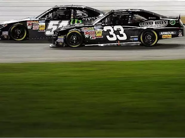 Kevin Harvick, Kyle Busch Titel-Bild zur News: Kevin Harvick, Kyle Busch