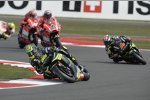 Cal Crutchlow vor Bradley Smith (Tech 3) 