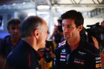 Mark Webber (Red Bull) und Franz Tost (Toro Rosso) 