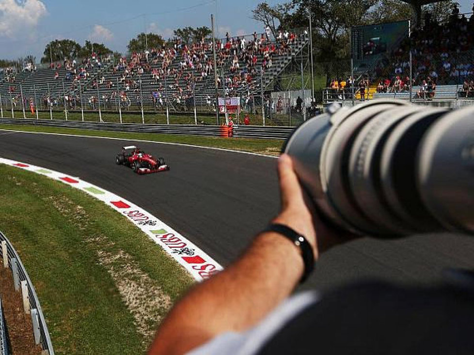 Fernando Alonso, Kamera, Foto