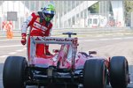 Felipe Massa (Ferrari) am Ende der Boxengasse