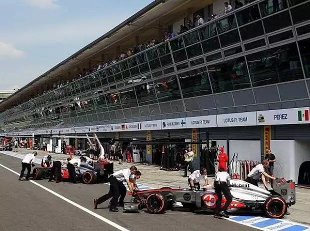 Jenson Button, Sergio Perez Titel-Bild zur News: Jenson Button, Sergio Perez