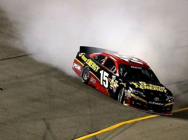 Clint Bowyer Clint Bowyer