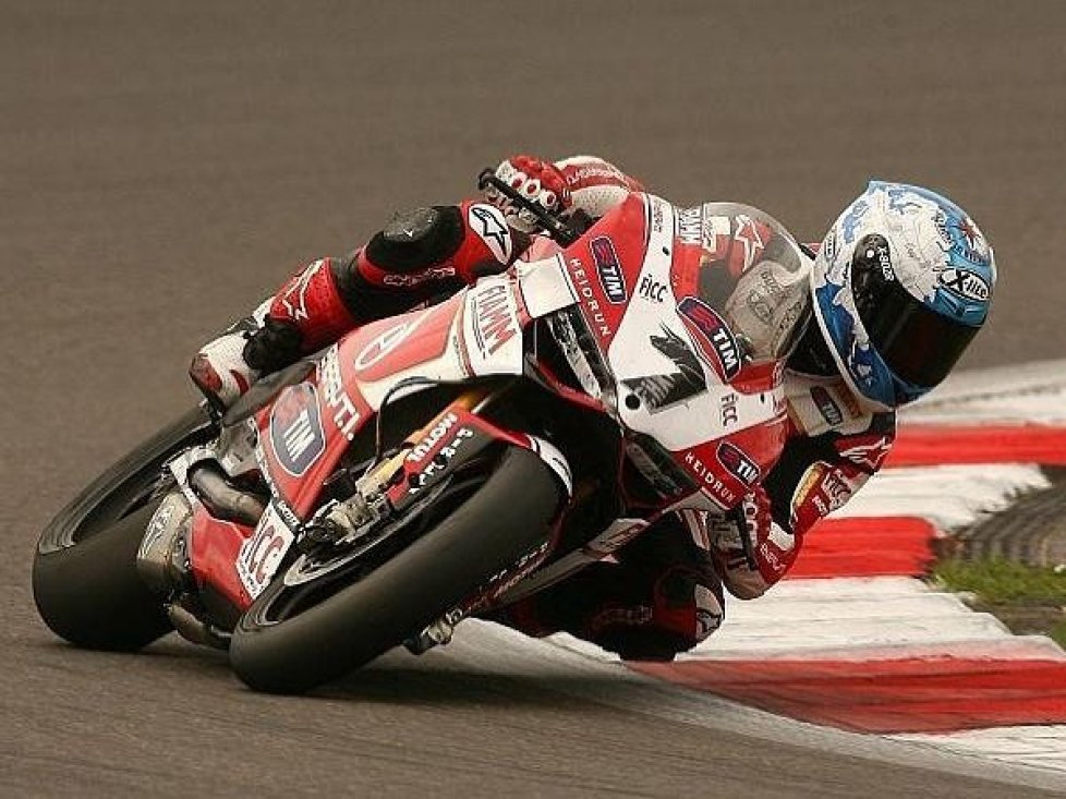 Carlos Checa