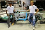 Lewis Hamilton (Mercedes) und Nico Rosberg (Mercedes) 