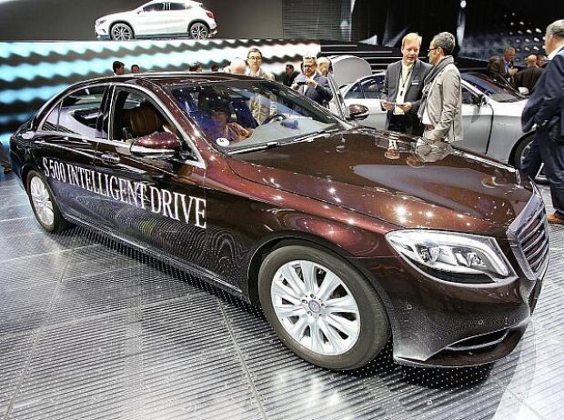 Mercedes-Benz S 500 Intelligent Drive Mercedes-Benz S 500 Intelligent Drive