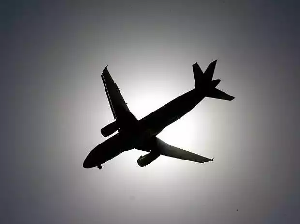 Flugzeug Titel-Bild zur News: Flugzeug